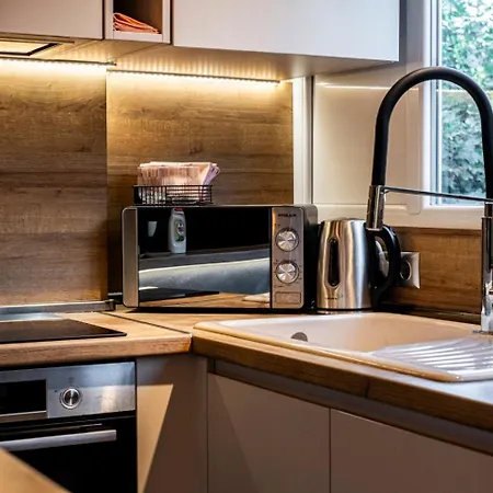 Kim Centre * Μπουργκάς