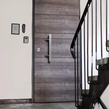 Kim Centre بورغاس